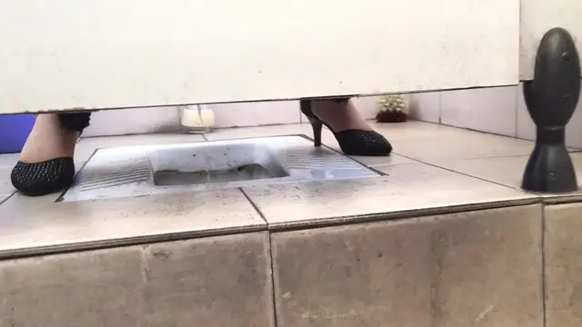 騷逼會計的騷穴