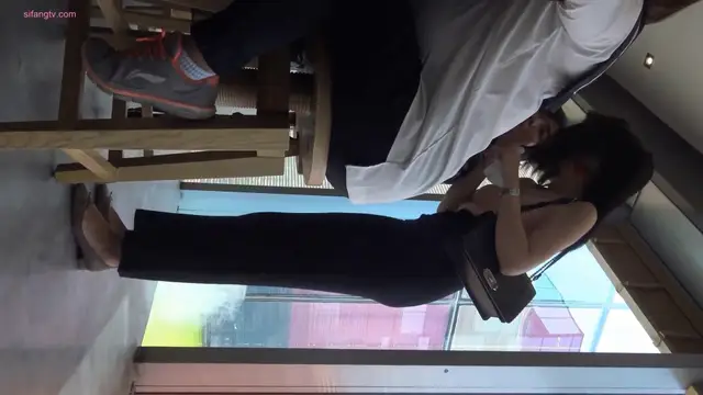 廁所TP高顏值美少婦噓噓