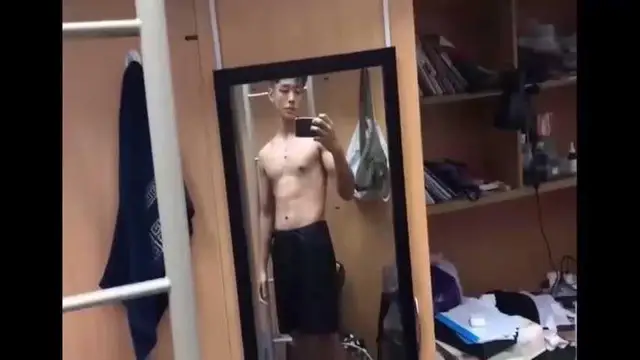 三個體院小男生宿舍互幹